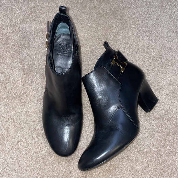 Tory Burch Black Heeled Leather Bootie - Picture 1 of 12